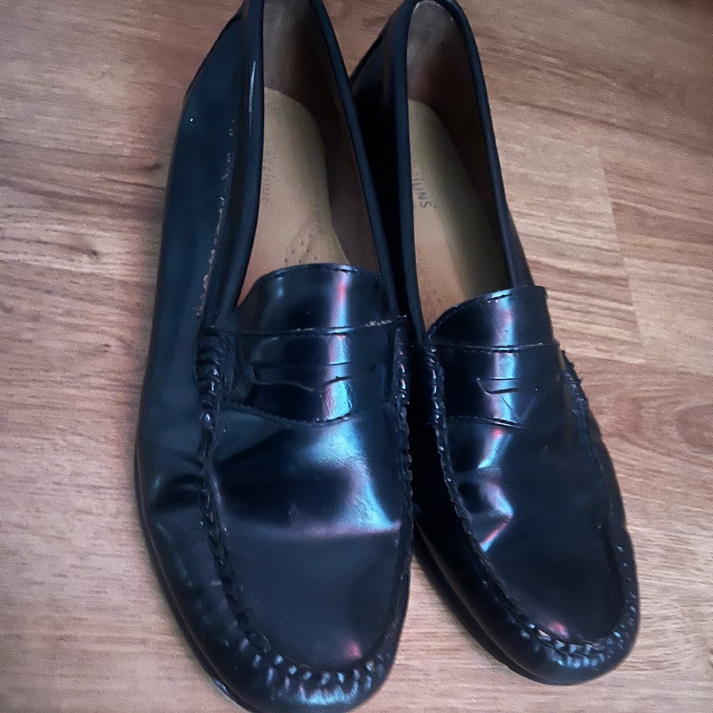 G.H. Bass & Co black leather loafers